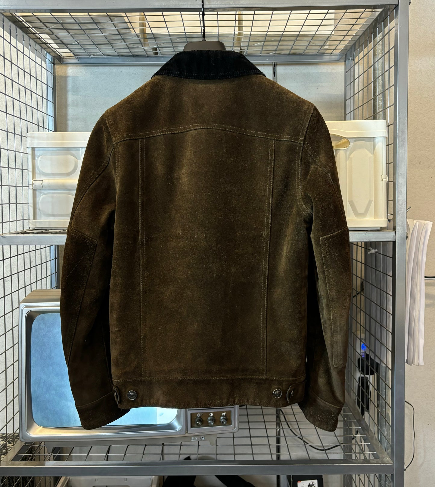 Berluti FW17 Brown Suede Jacket With Corduroy Collar