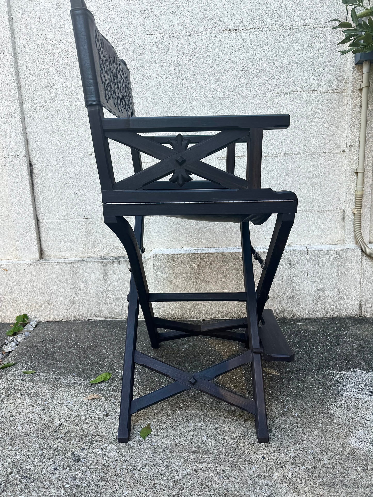 Chrome Hearts Ebony Leather Cross Patches Chair
