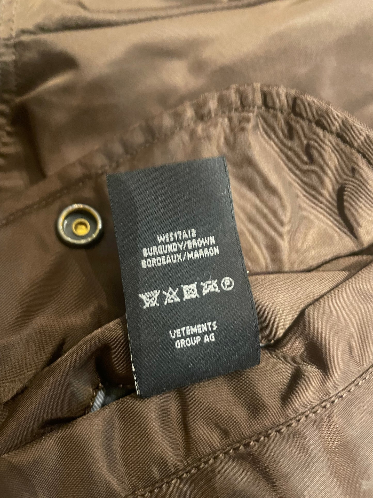 Vetements SS17 Reversible bomber jacket Alpha industries