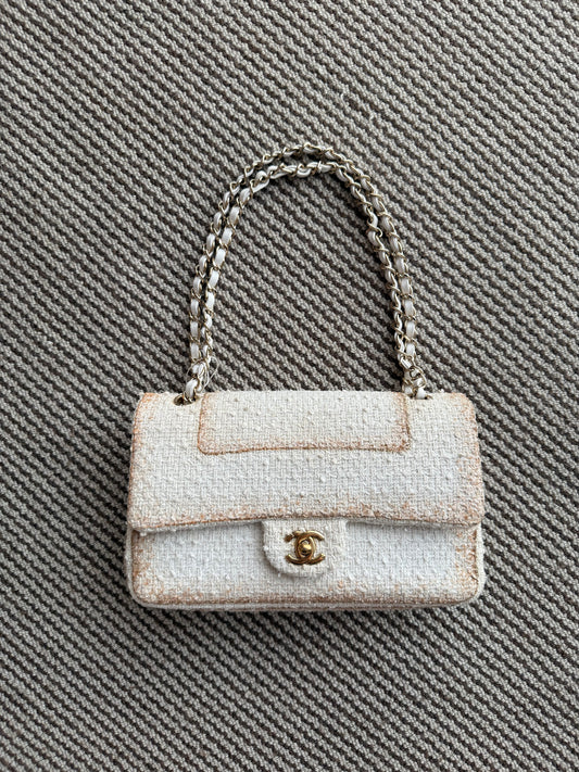 Chanel 2019 Tweed Classic Flap medium Bag