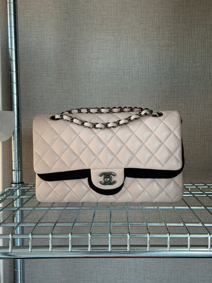 Chanel 2016 Caviar Leather Light Pink Medium Classic Flap