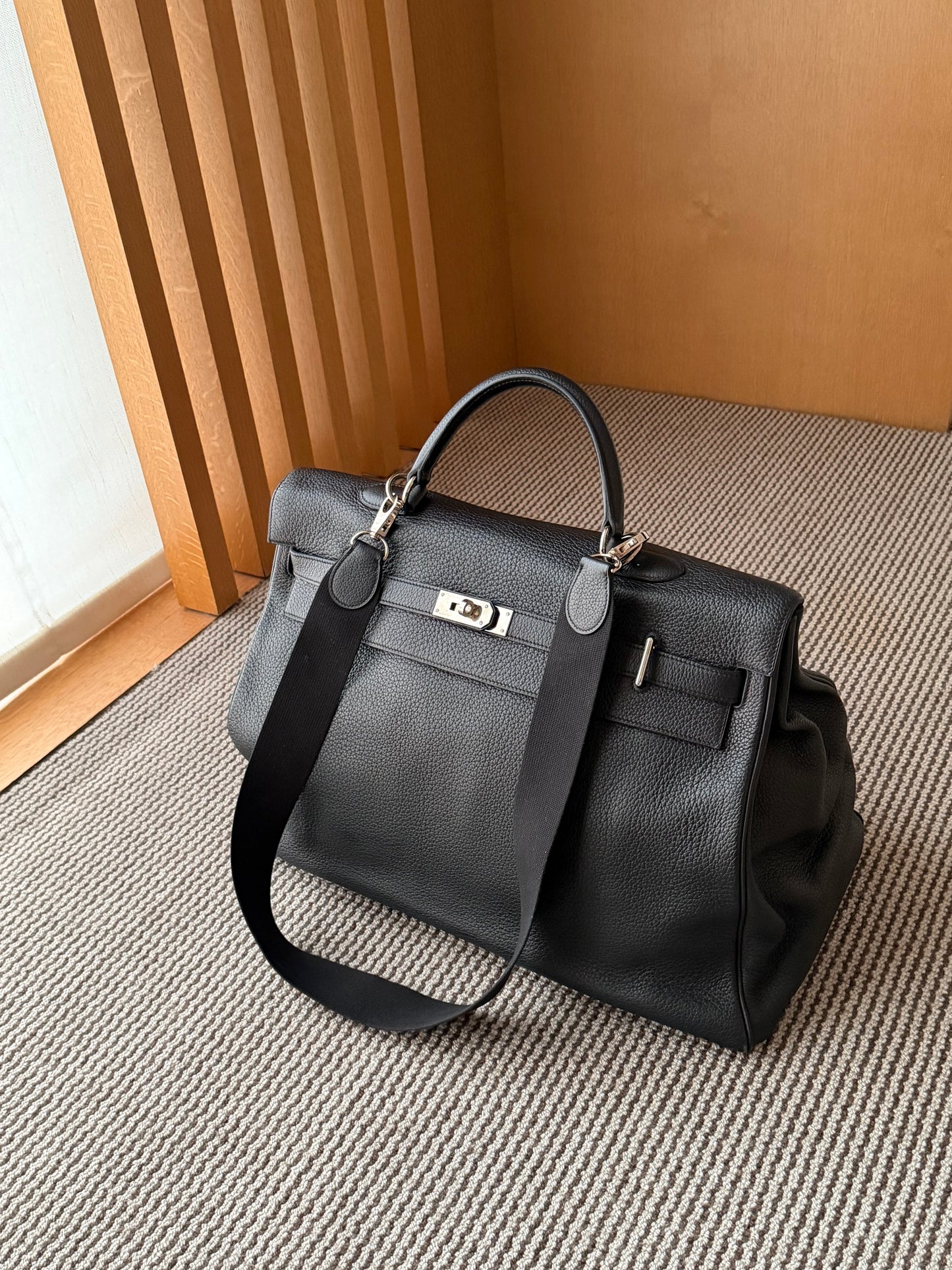 Hermes Kelly 50 Black Taurillon Clemence Leather Palladium Hardware Handbag