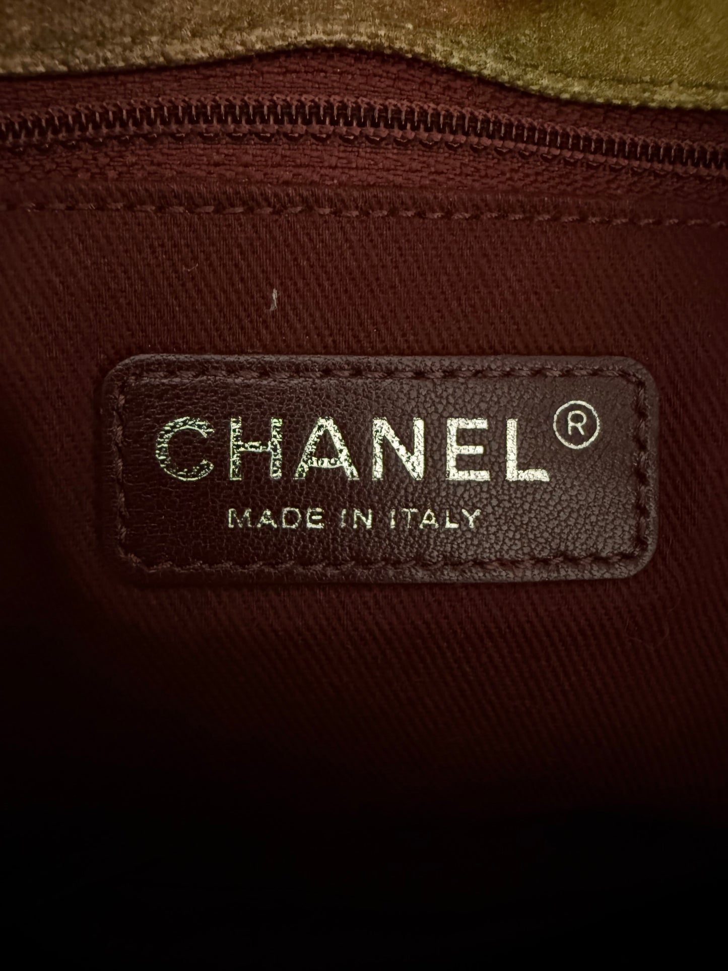 Chanel 15S Graffiti On The Pavements Messenger bag