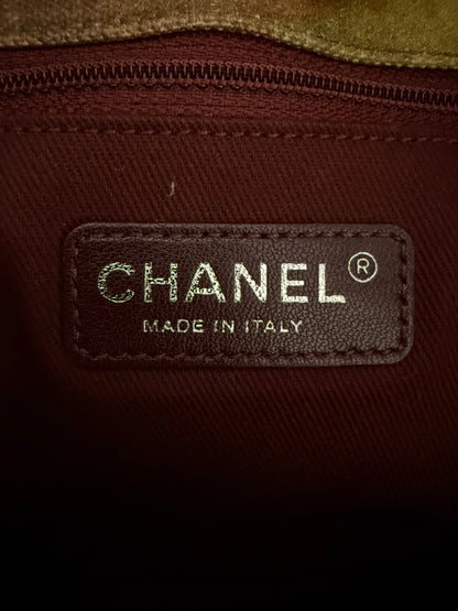 Chanel 15S Graffiti On The Pavements Messenger bag