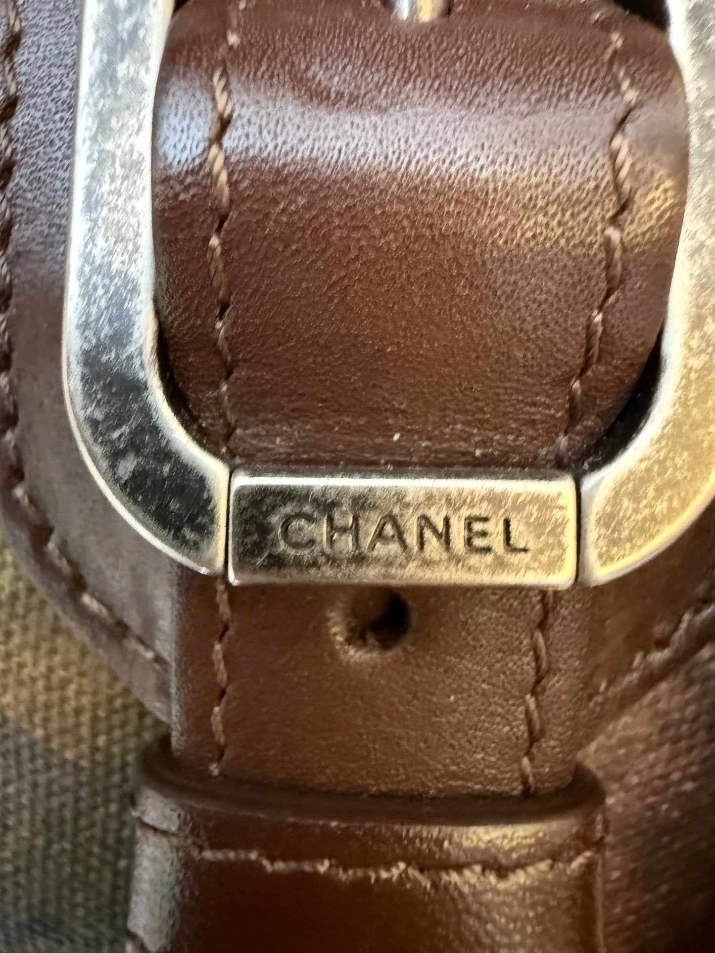 Chanel 15S graffiti on the pavements messenger bag