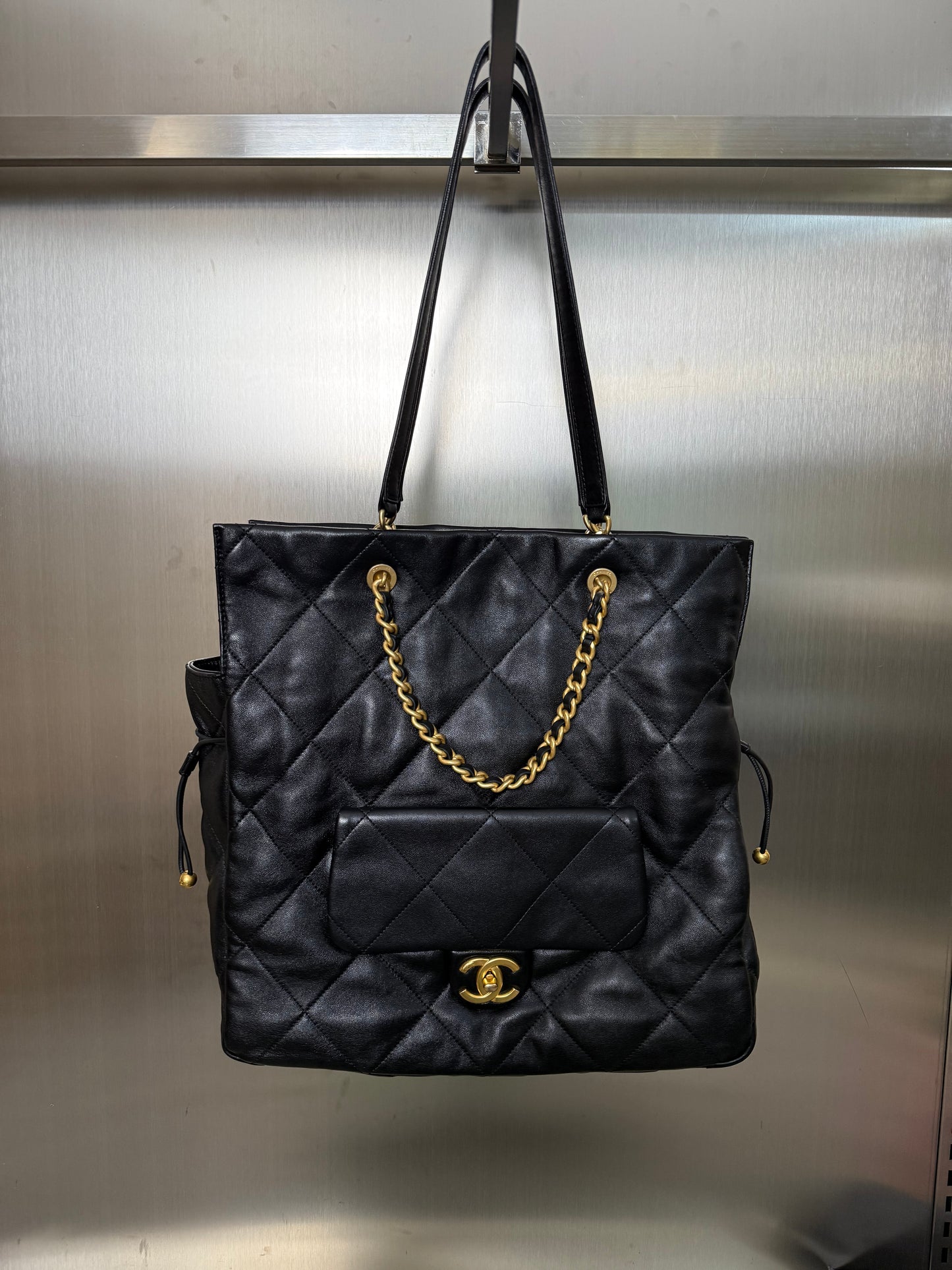 Chanel 2025 Cruise quilted tote bag
