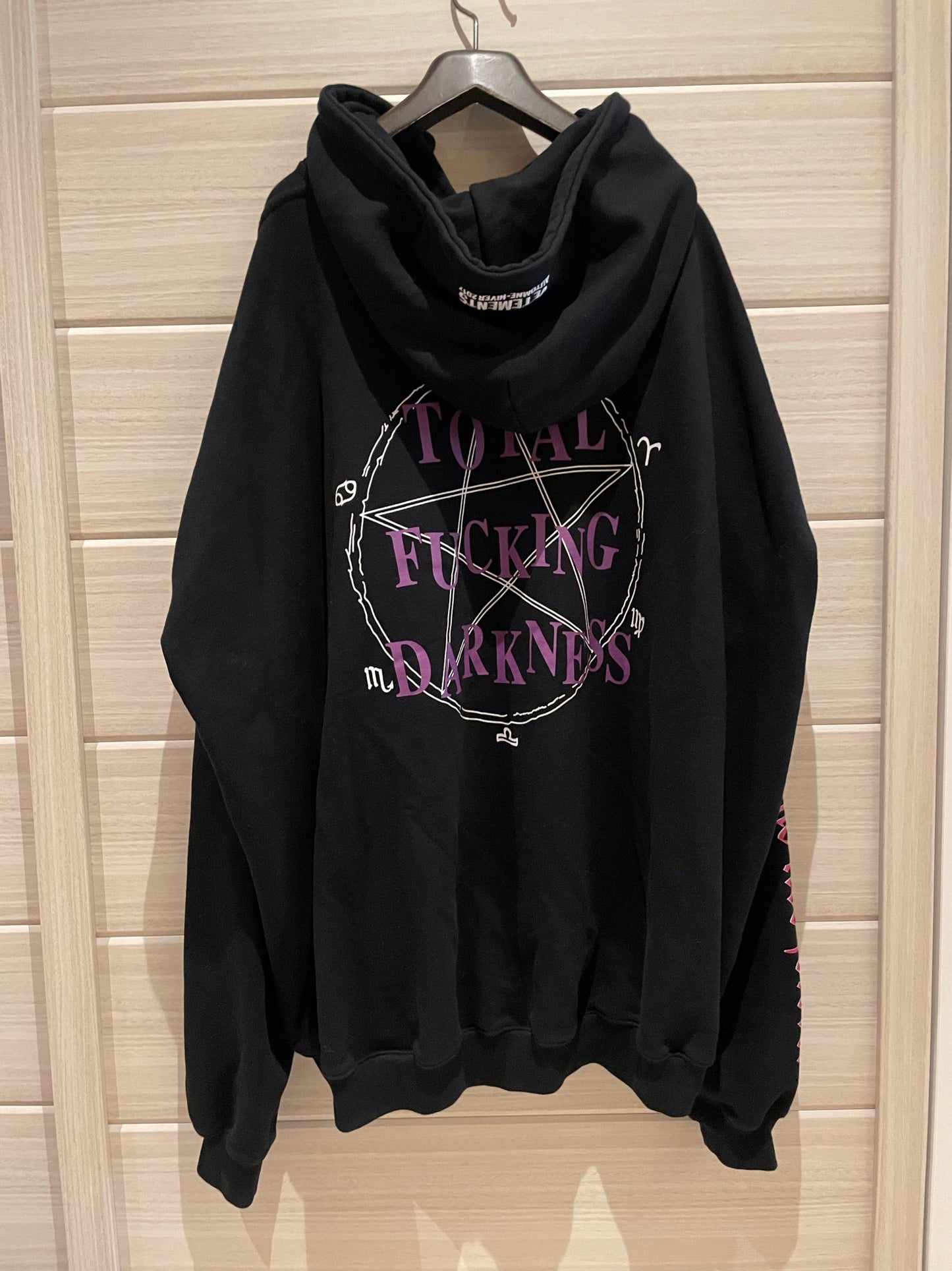 Vetements FW17 TFD mens hoodie