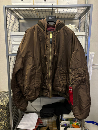 Vetements SS17 Reversible bomber jacket Alpha industries