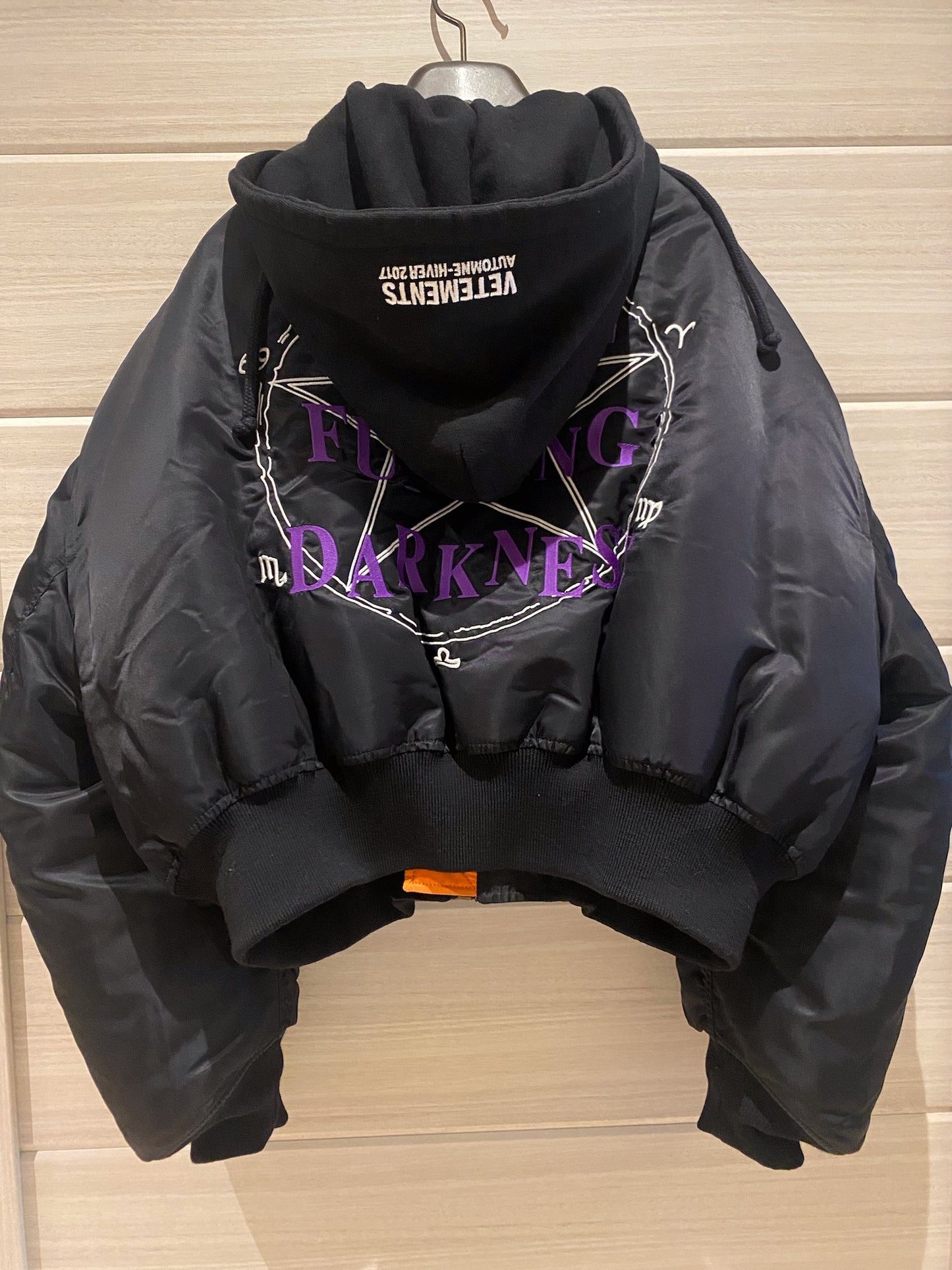 Vetements FW17 TFD cropped bomber