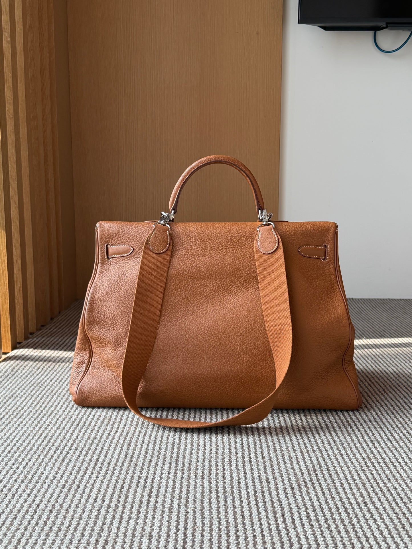 Hermes Kelly 50 Gold Taurillon Clemence Leather Palladium Hardware Handbag