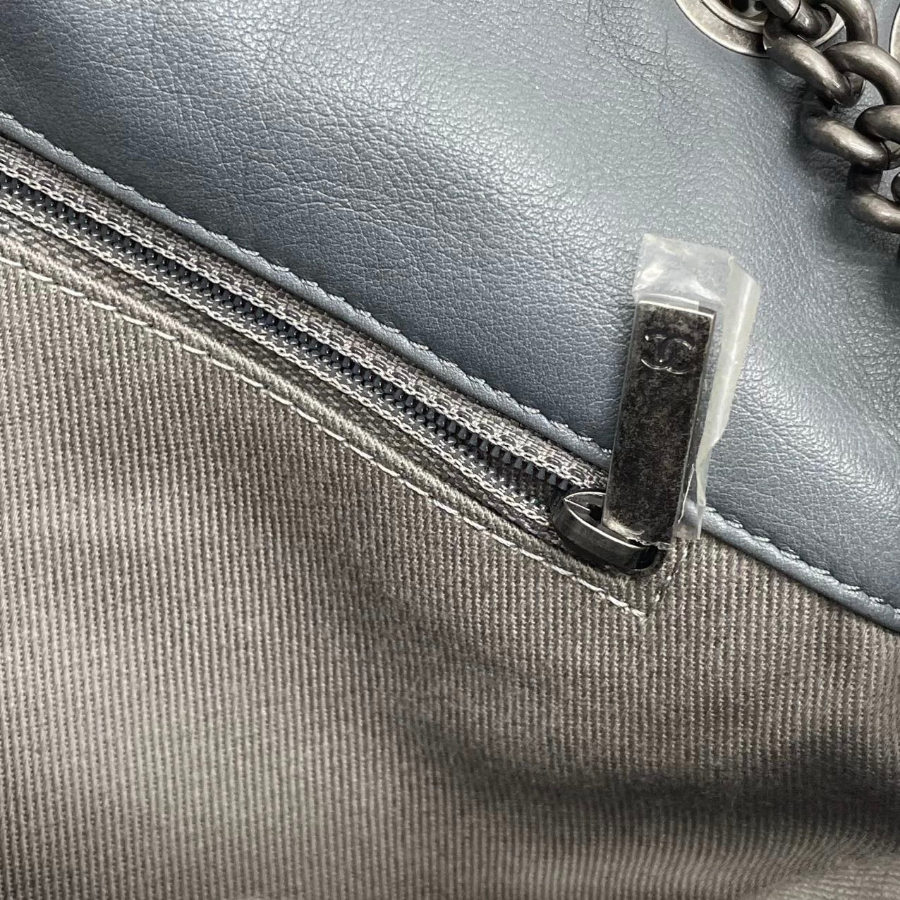 Chanel 2014 art school oh my boy graffiti bag